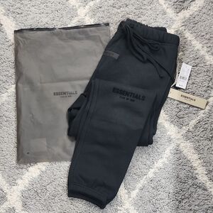 Men's Essentials Black Sweatpants Athletic Leisure Style